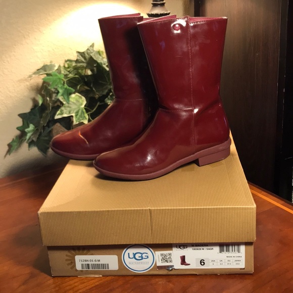 UGG Sangria Madera Waterproof Zip Up Boots - Picture 1 of 8